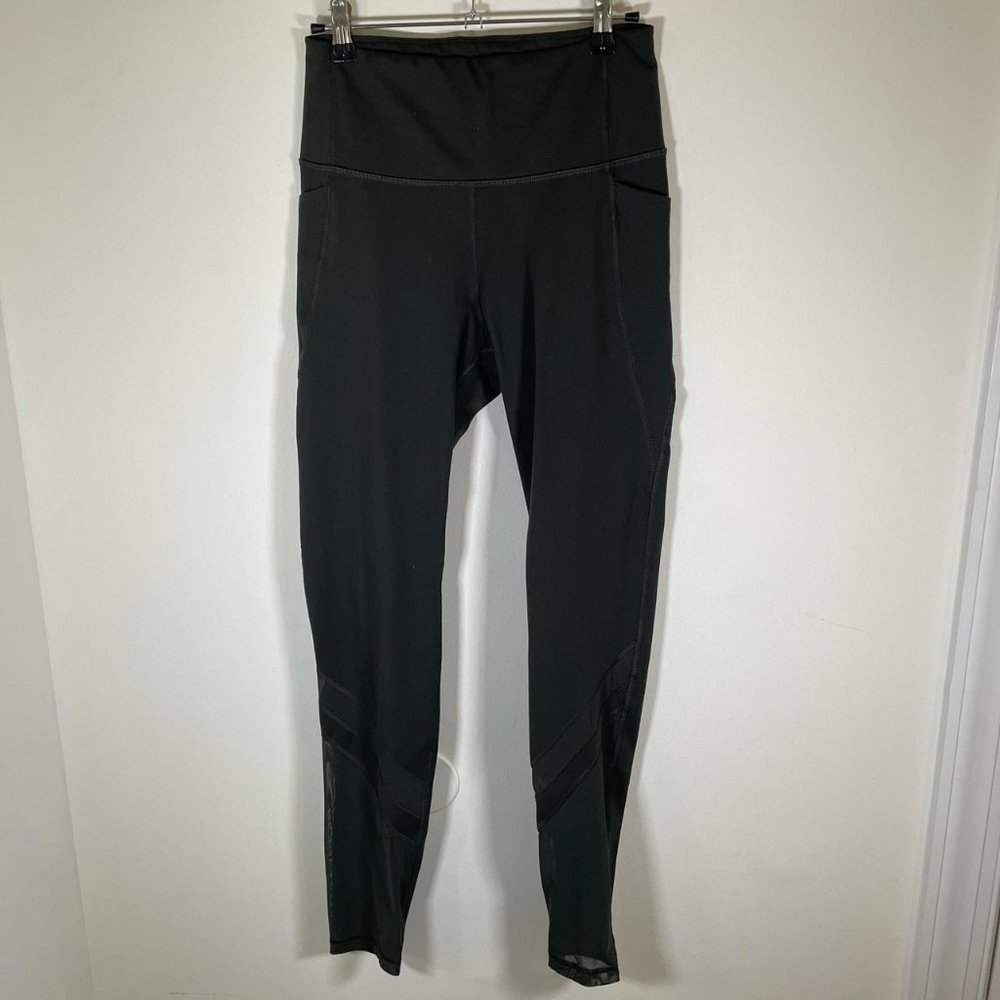 Old Navy Active Gray/Green Elevate Go-Dry Leggings with Mesh Details and Pockets